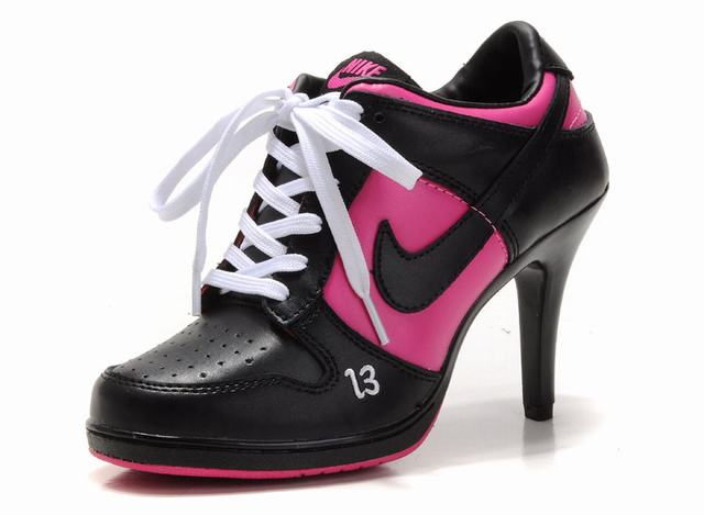 Basket à talons compensés promo nike